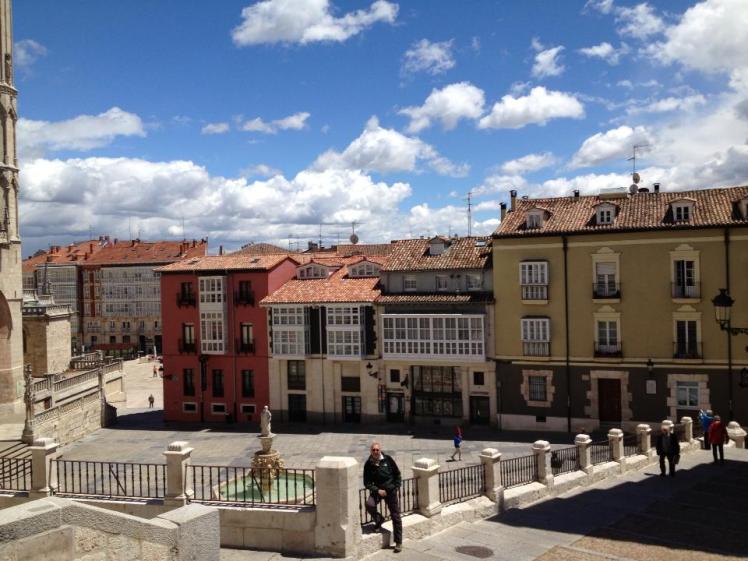 935208_10152949045220122_1415928233_n