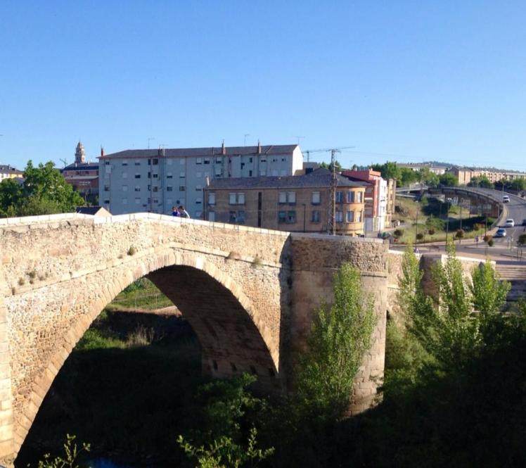 389364_10152961599900122_1018850461_n