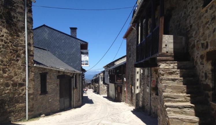 485400_10152959378000122_682511440_n