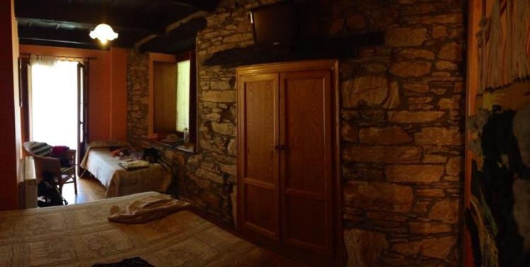 601737_10152965048480122_711230615_n