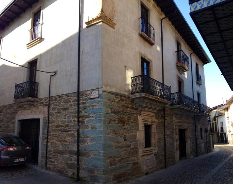 602420_10152965057525122_218886774_n