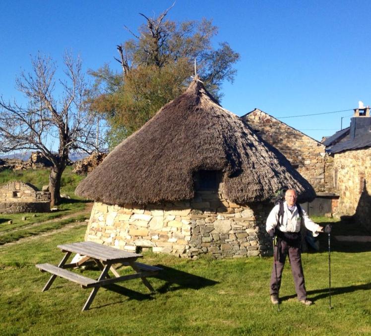 943793_10152959391695122_176282152_n