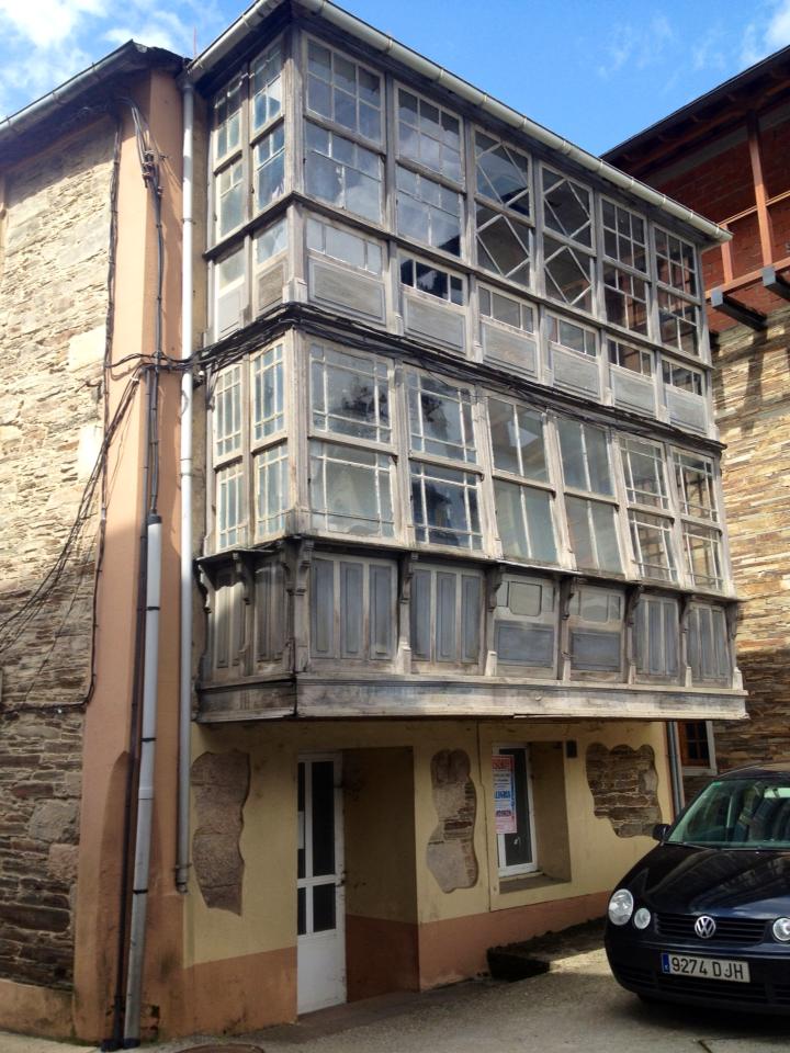 988752_10152971520120122_1708974501_n