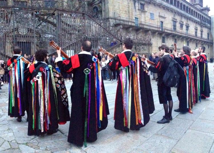 996177_10152989273020122_418210162_n